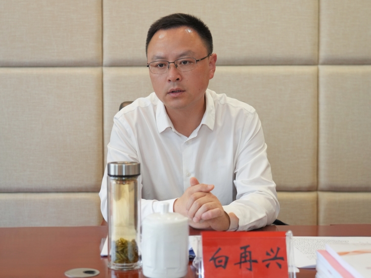 白再兴调研区委组织部工作