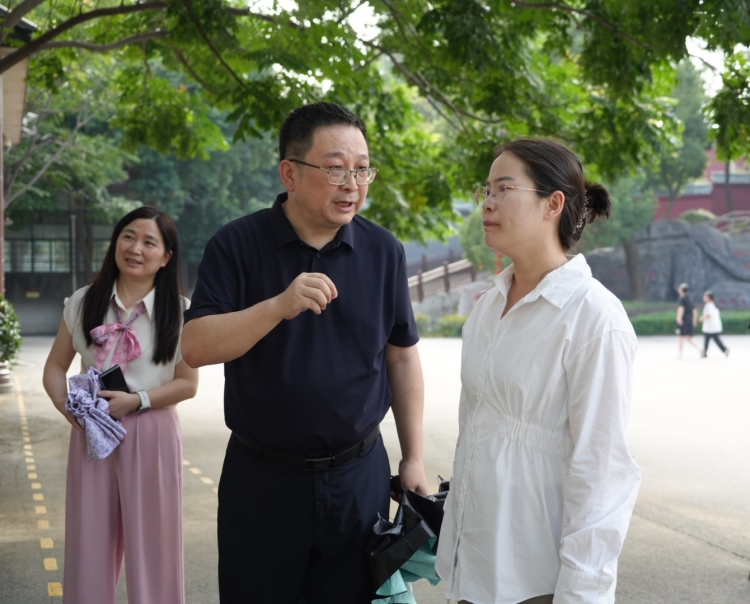 护航秋季学期平稳开学 推动全区教育高质量发展
